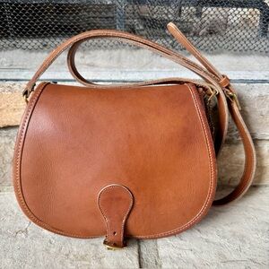 COACH Rare Vintage Saddle Bag in British Tan EUC